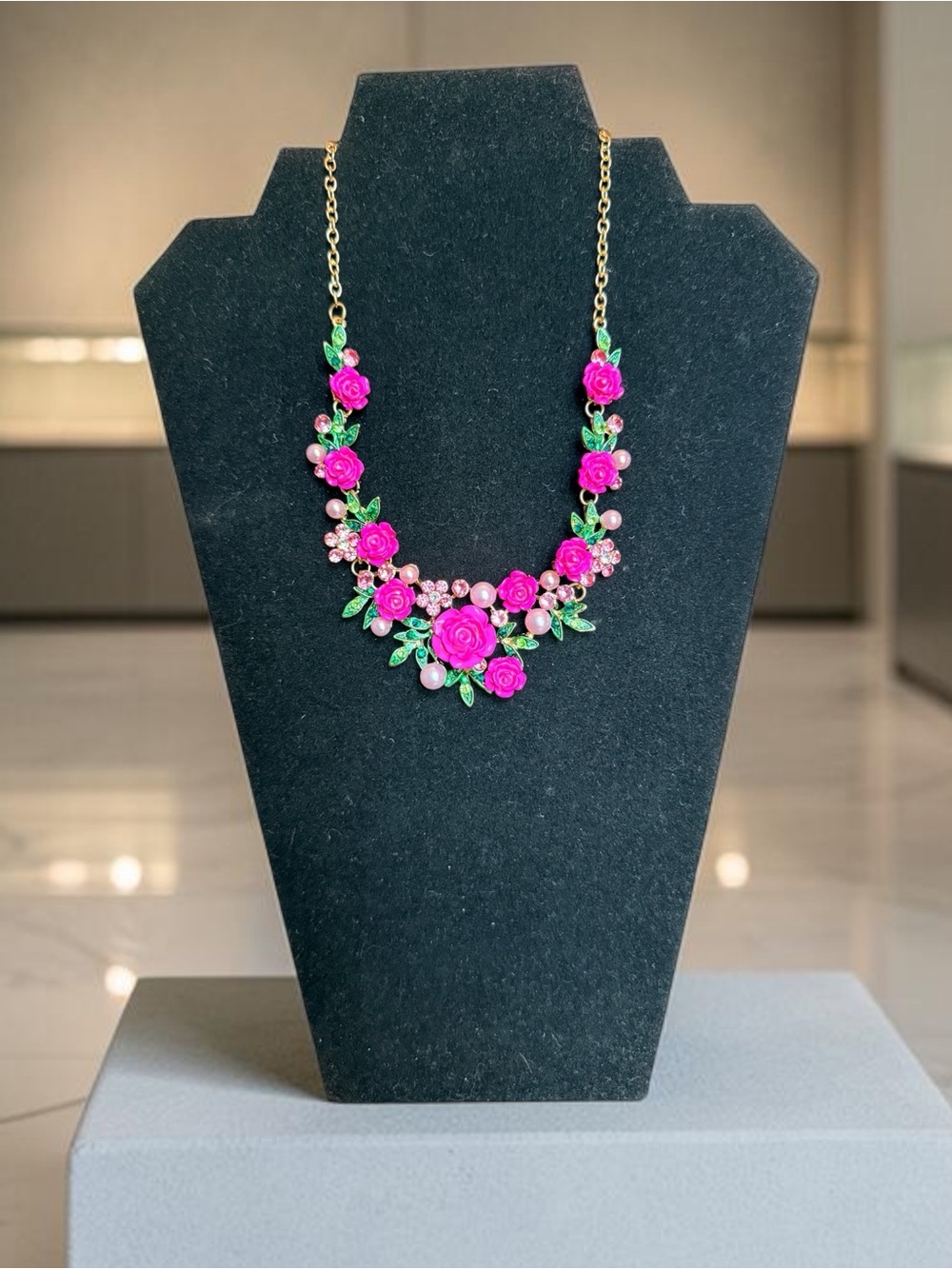 Pink Rose Pearls & Rhinestones Cluster Necklace w/a Gold-Tone Back & Chain (New)